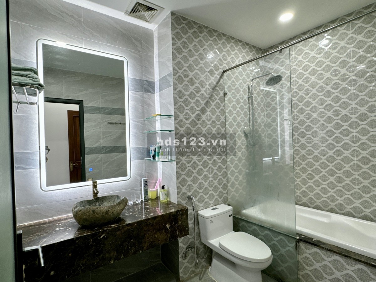 Nhà Đẹp - Nội Thất cao cấp sang trọng - Vị trí đẹp tại KĐT Vạn Phúc City Thủ Đức (7m x20m) 27 tỷ