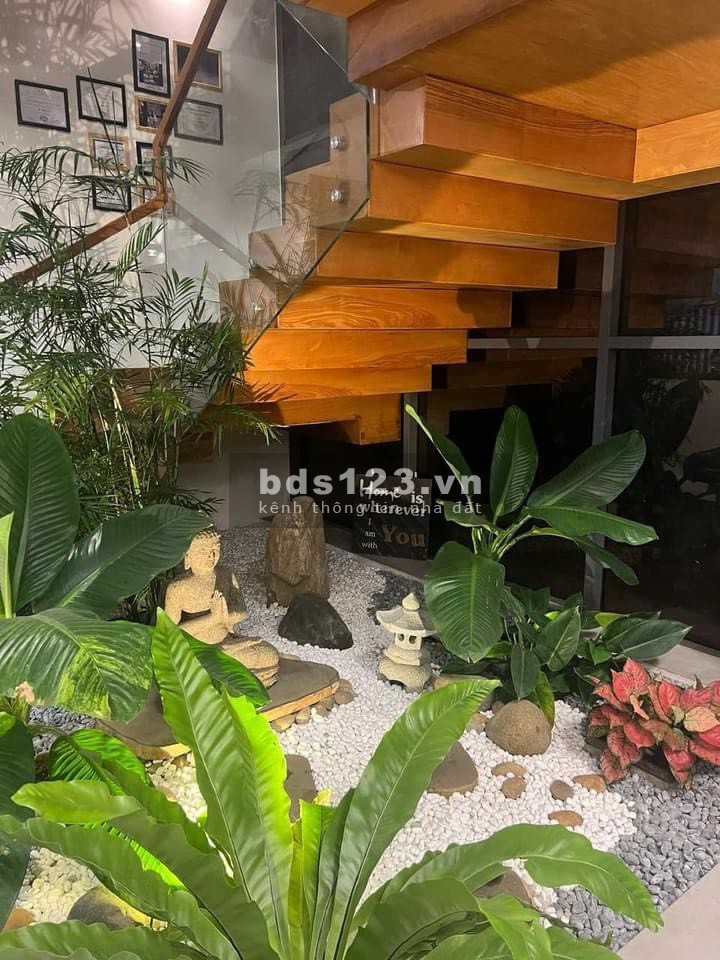 Cho thuê biệt thự Phú Mỹ, Vạn Phát Hưng, diện tích 10x20m, nhà đẹp