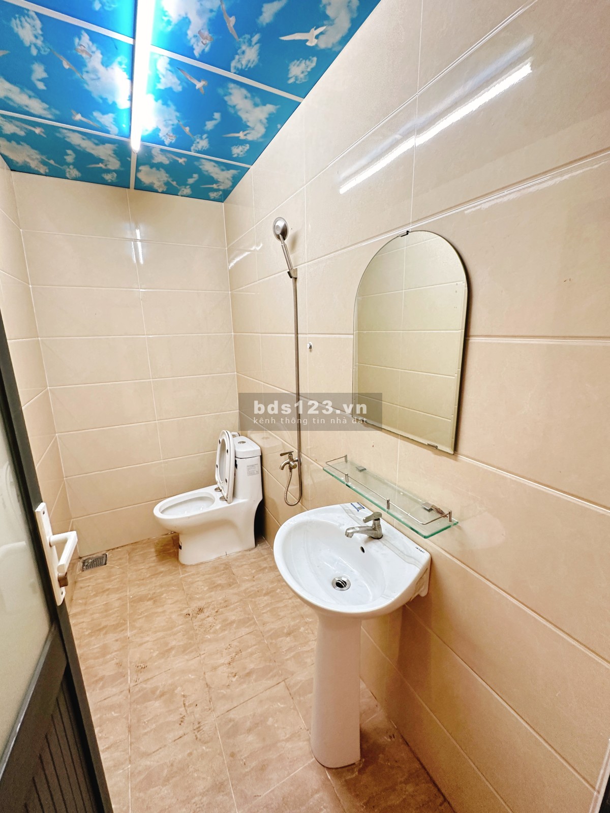 Cho thuê nhà nguyên căn Nguyễn Văn Linh 100m2