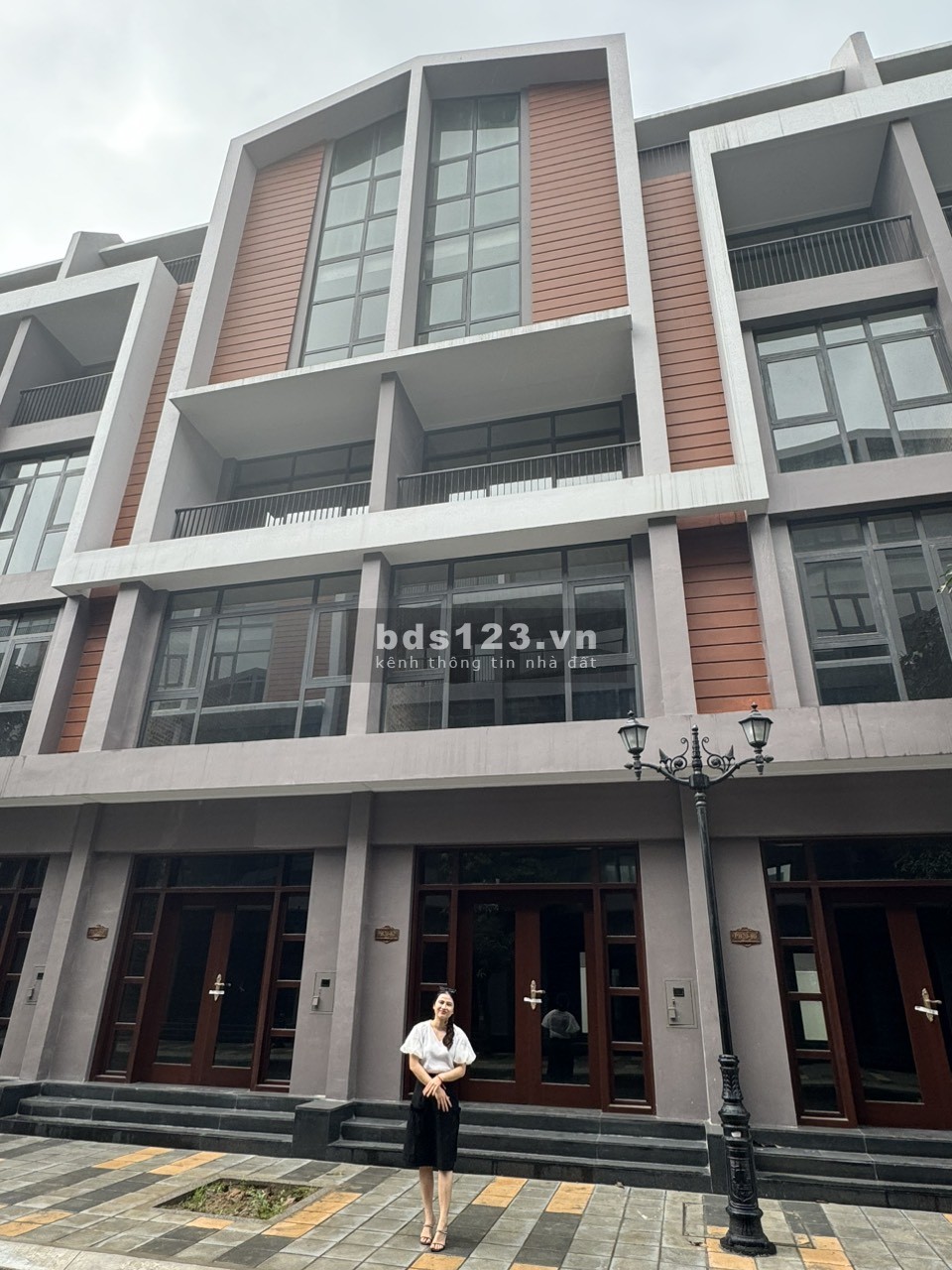 Liền kề Phố Biển diện tích 85m2 tại Vinhomes Ocean Park 3, vị trí đẹp, căn có mái, gần vị trí góc