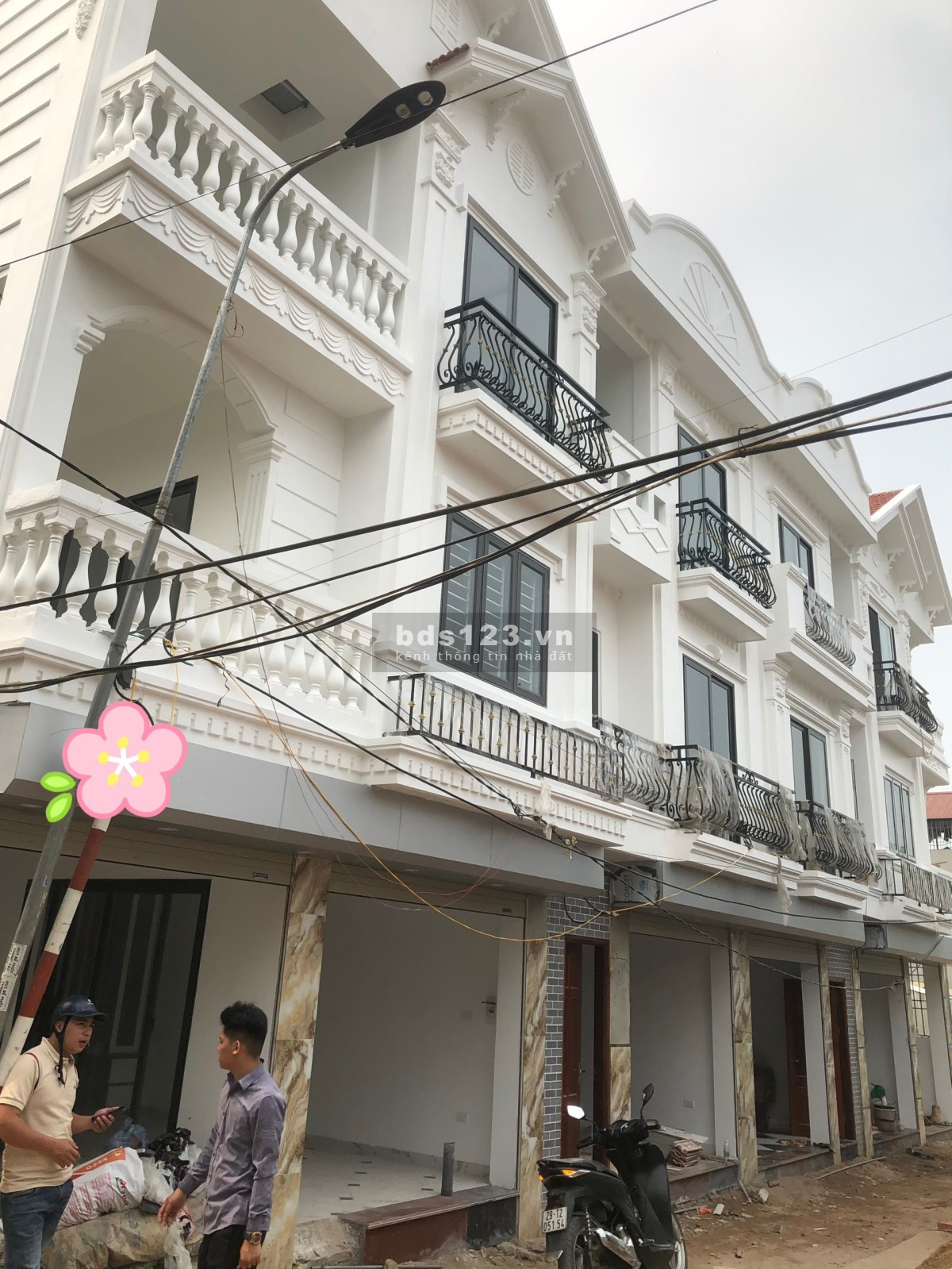 Nhà 3 tầng (54M*4PN) có gara ô tô tại nhà, 10 phút ra KĐT Đô Nghĩa