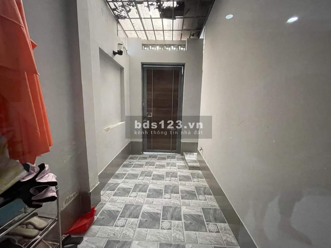 Cần bán gấp nhà hẻm 157A Dương Bá Trạc Quận 8