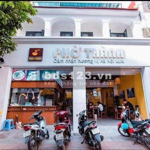 Mặt bằng mặt tiền Phan Kế Bính, ngang 8m x 21m - Sử dụng 350m2