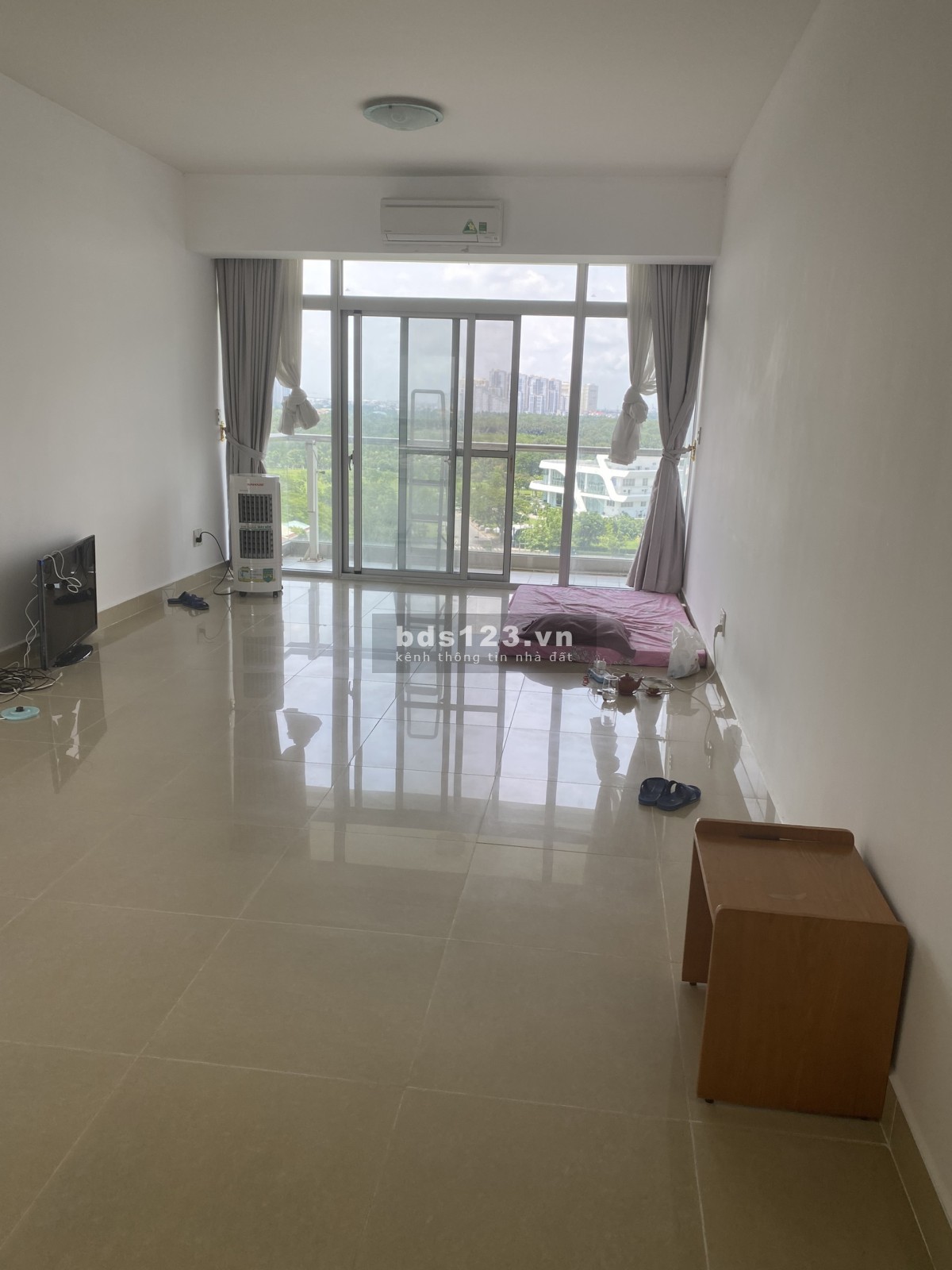 Cần bán căn hộ chung cư Garden court 1 view biển du thuyền chỉ 8.3 tỷ