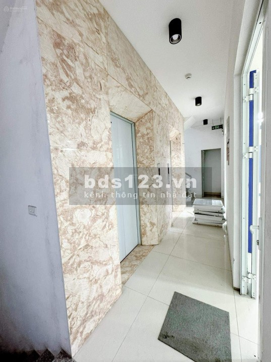 Chính chủ cho thuê sàn văn phòng 136M2 tại Cầu Giấy