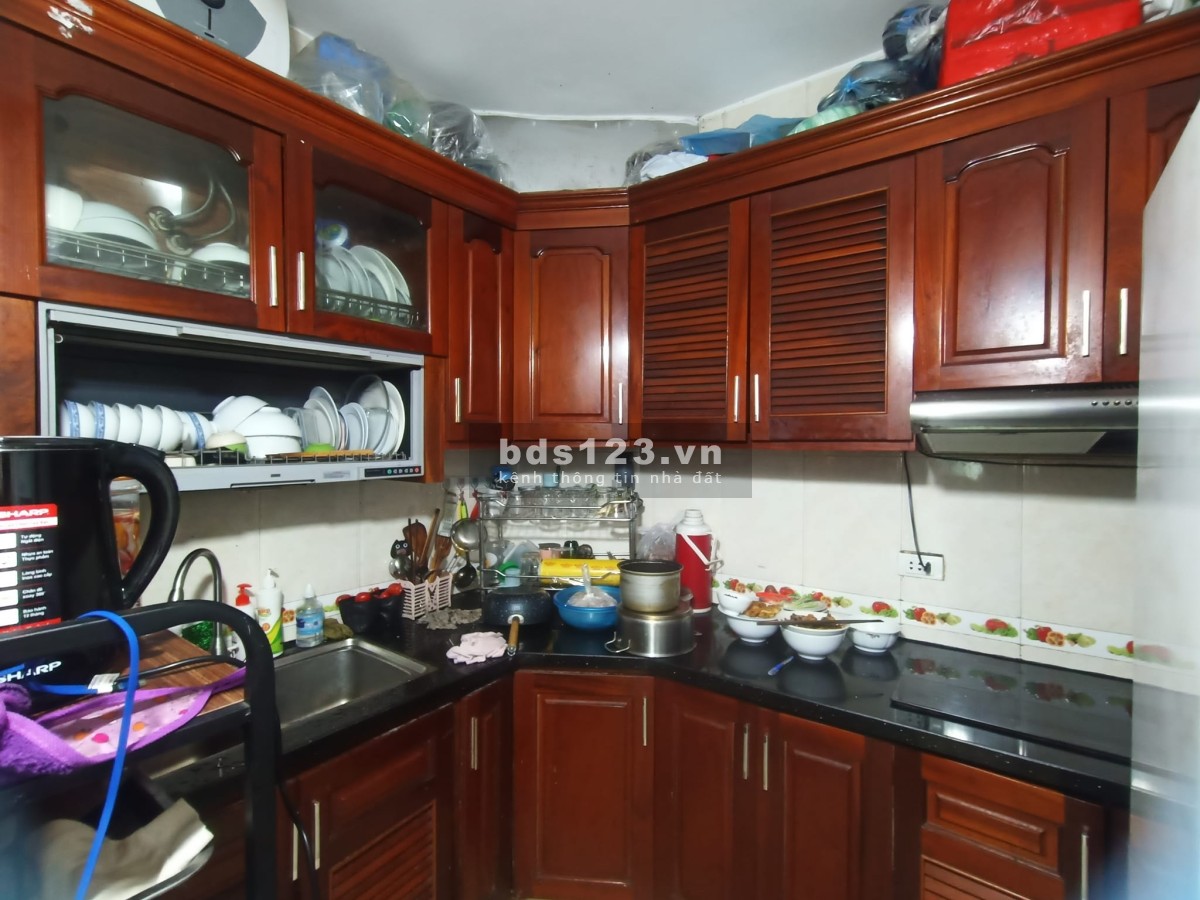 Mặt phố Tô Vĩnh Diện vỉa hè kinh doanh 43m/5 tầng chỉ 12 tỷ.