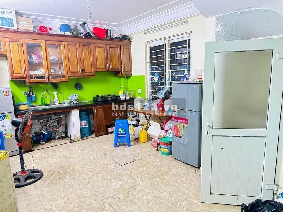 Bán nhà 40m2 Kim Giang, mới đẹp vài bước ra ô tô, chỉ hơn 4 tỷ
