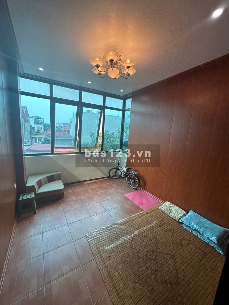 Bán gấp nhà Định Công 32m2 x 5T, 6 ngủ, nhà mới đẹp, giá 3.3 tỷ