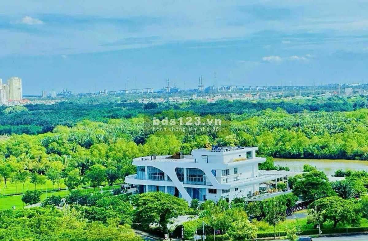 Cần bán căn hộ chung cư Garden court 1 view biển du thuyền chỉ 8.3 tỷ