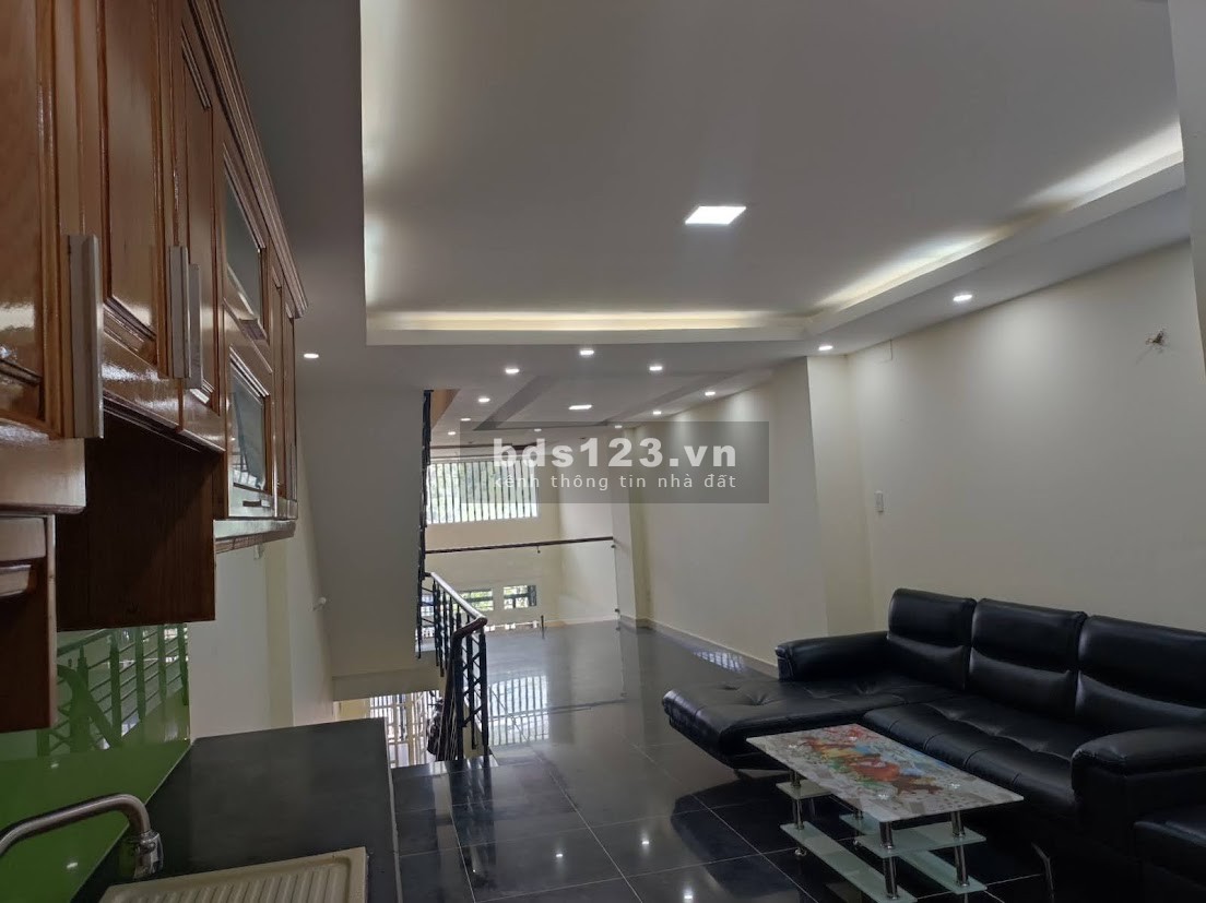 Nhà mặt tiền đẹp, đường số 12, Tam Bình, ngay cầu vượt Gò Dưa, 88m2, 4 tầng, 8.5 tỷ.