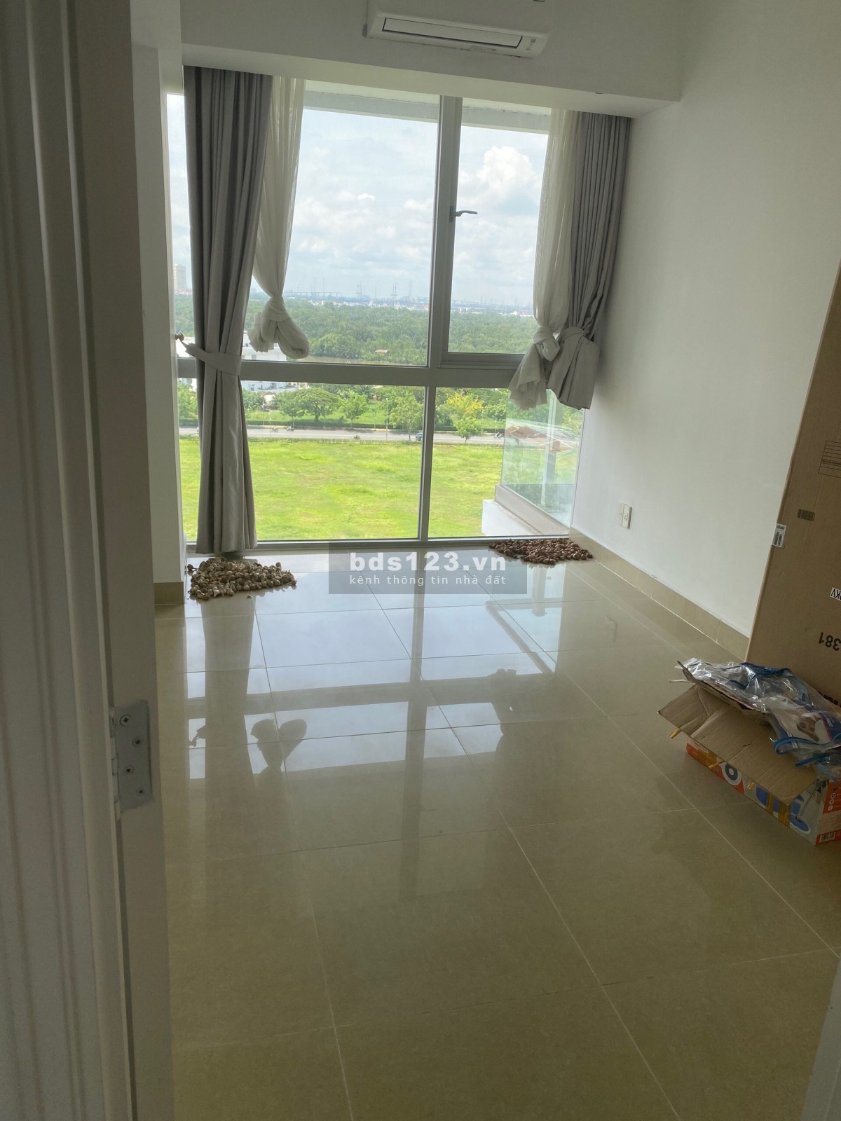 Chính chủ cần bán căn hộ Garden Court 1 view bến du thuyền