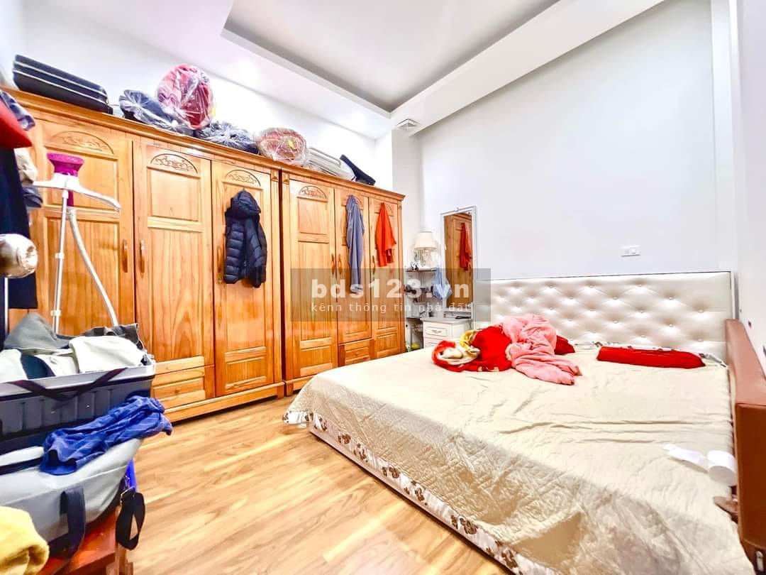 5 Tầng 44m, Đường Láng - Kinh doanh - Ô tô tránh - Phân lô trung tâm Đống Đa