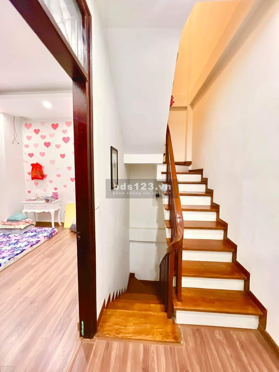 5 Tầng 44m, Đường Láng - Kinh doanh - Ô tô tránh - Phân lô trung tâm Đống Đa