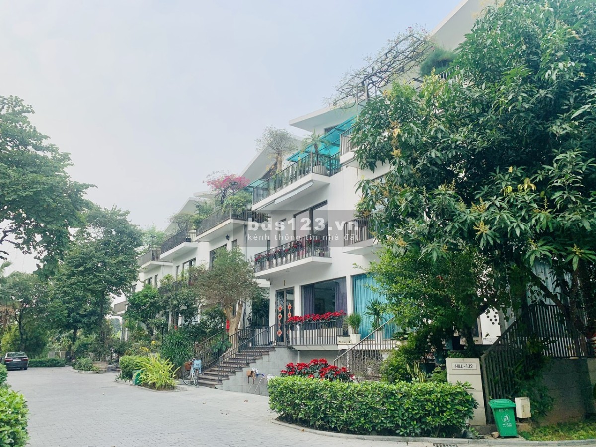 Cần bán gấp căn góc Biệt thự Đơn lập Khai Sơn Hill Long Biên, sẵn sổ đỏ sang tên 338m2