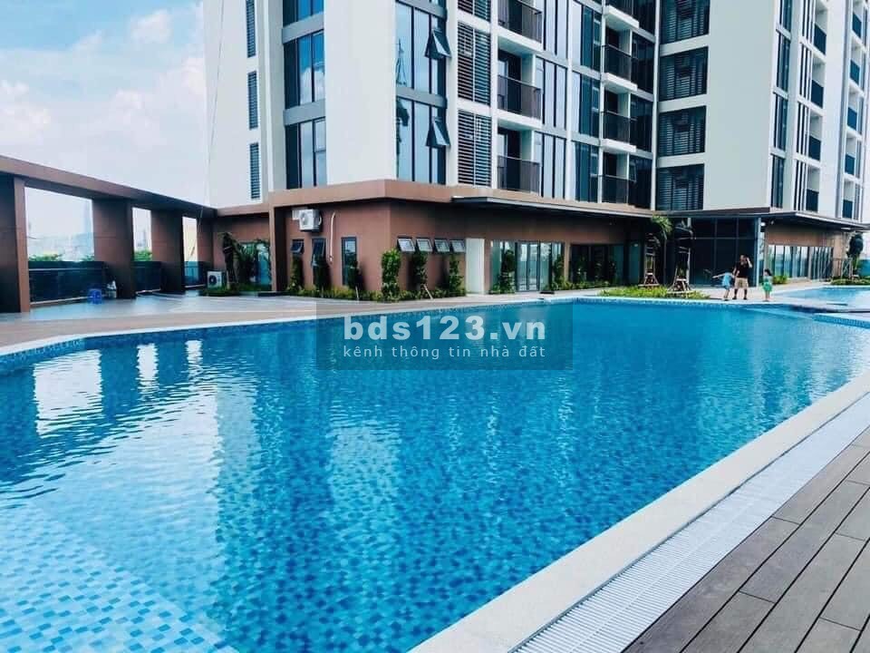 Bán căn góc 65m2 Eco Green 2PN 2WC, hướng ĐN, Full nội thất. Giá 4 tỷ bao thuế phí. LH: 0909868129
