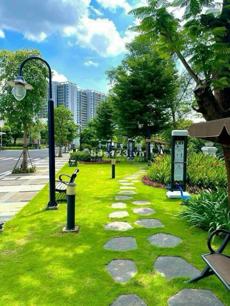 Bán Biệt Thự Góc 3 Mặt tiền: 506.4m2 1 trệt+ 3 lầu. Giá Gốc:46.99 tỷ. Giảm 5.1 tỷ khi thanh toán 95%