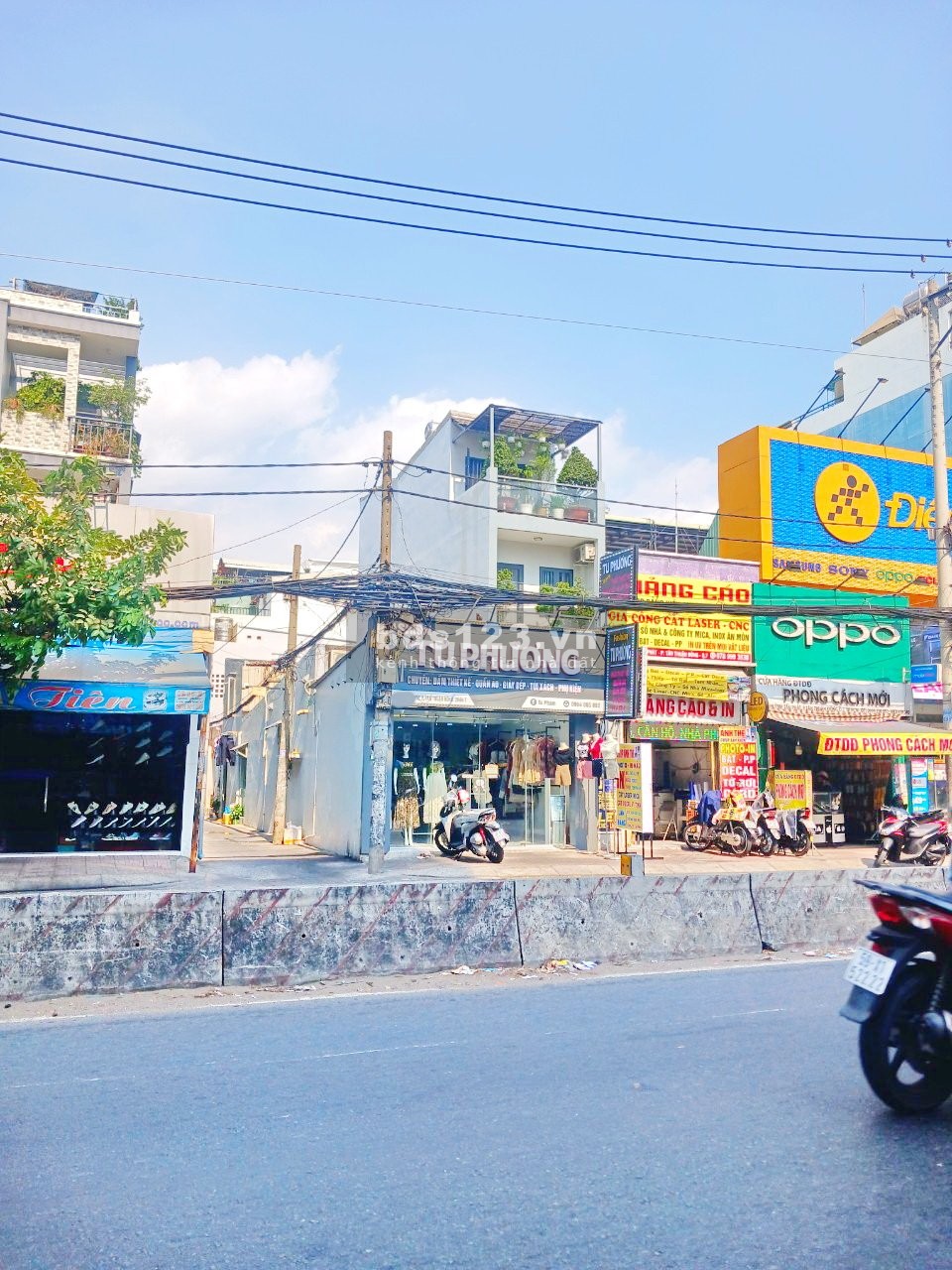 Bán gấp mặt tiền 383 Huỳnh Tấn Phát cạnh Chi cục thuế Q7 giá 13 tỷ