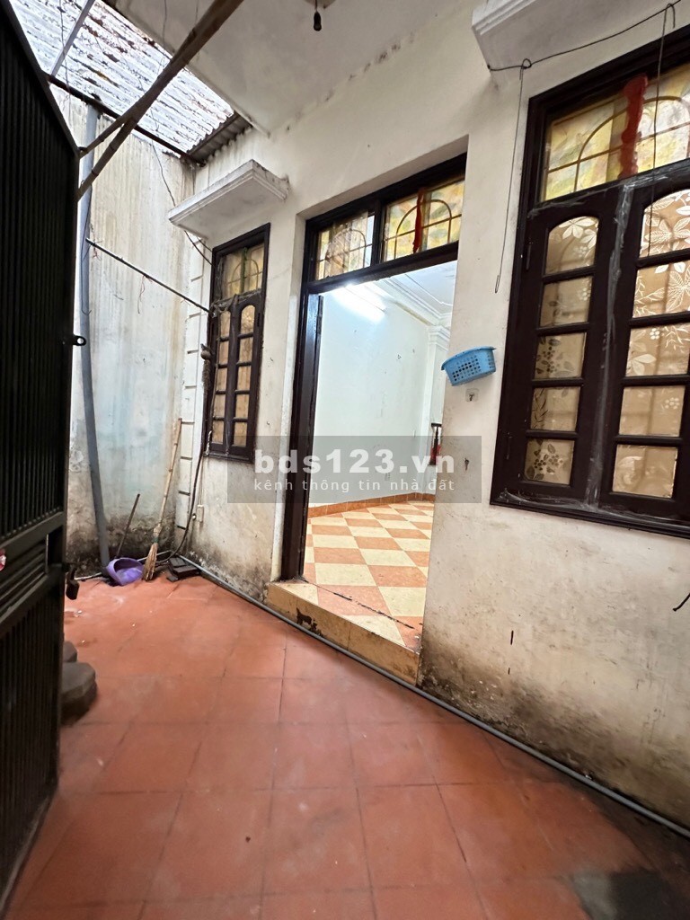 Bán gấp nhà Tứ Liên, nhà Hiếm có, diện tích 48m2, 4 tầng, 5.2 tỷ