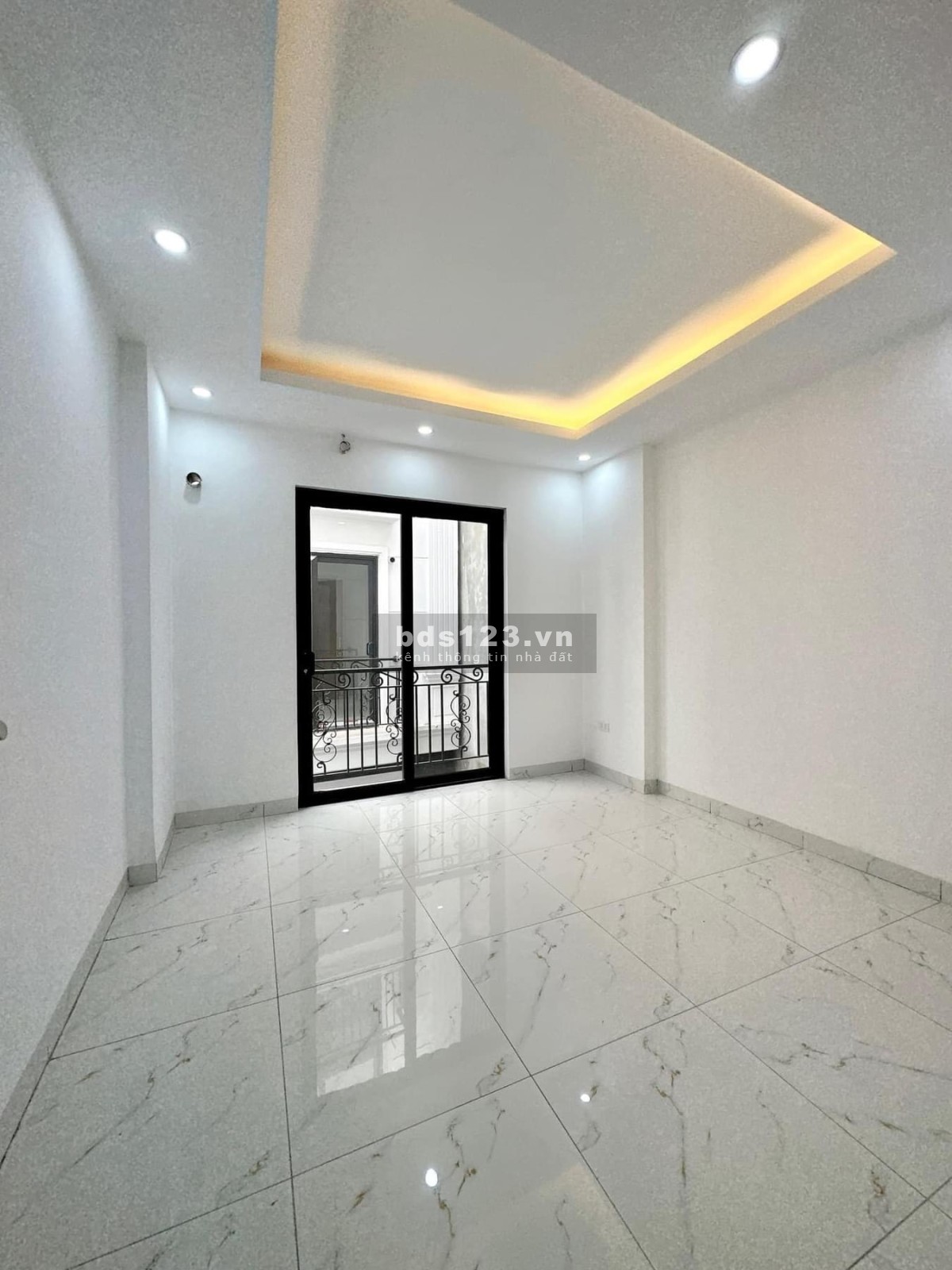 Siêu phẩm 3 tầng 40m2 chỉ 2 tỷ ngay khu đô thị Đô Nghĩa Hà Đông. Ôtô đỗ cửa