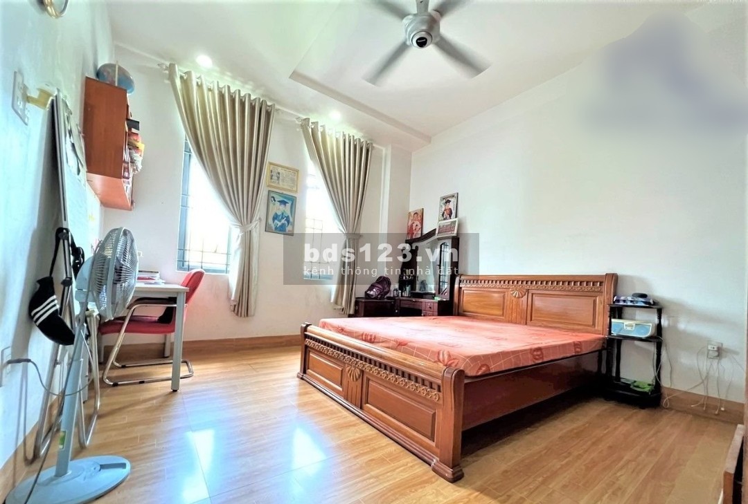 Cho thuê biệt thự nguyên căn 5 phòng ngủ 10x18m2 Thạnh Mỹ Lợi Quận 2 chỉ 25tr/tháng.