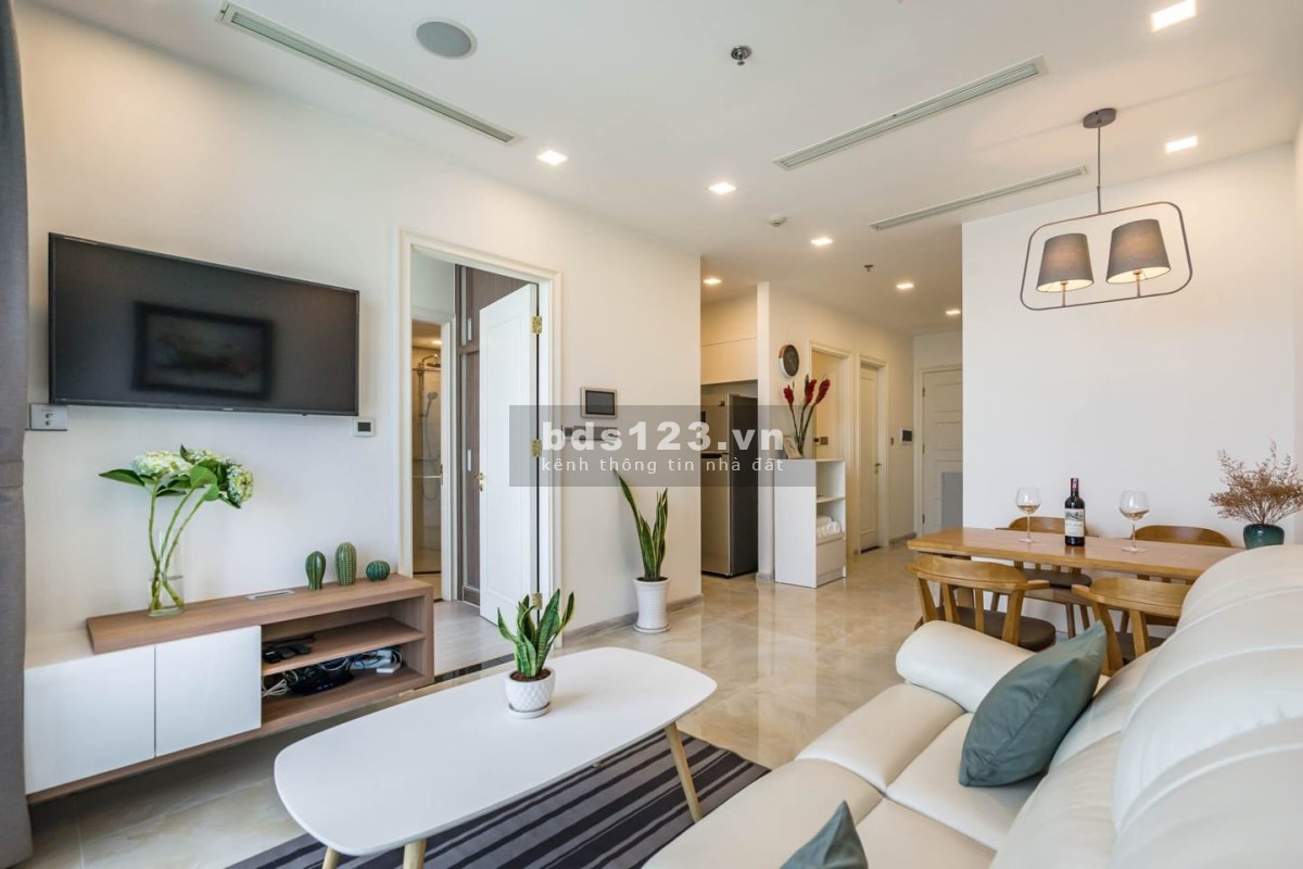 Cần bán gấp căn hộ Vinhomes BaSon 2PN 72m2 view Landmark giá 8,5tỷ bao hết. LH 0906 322 053 Linh