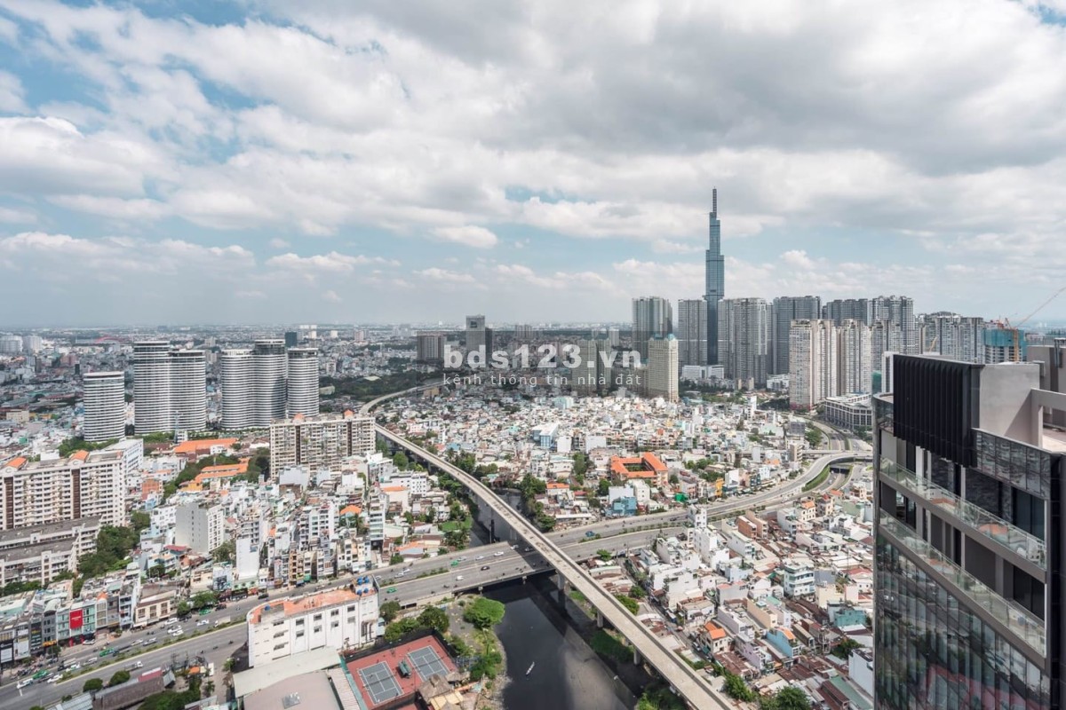 Cần bán gấp căn hộ Vinhomes BaSon 2PN 72m2 view Landmark giá 8,5tỷ bao hết. LH 0906 322 053 Linh