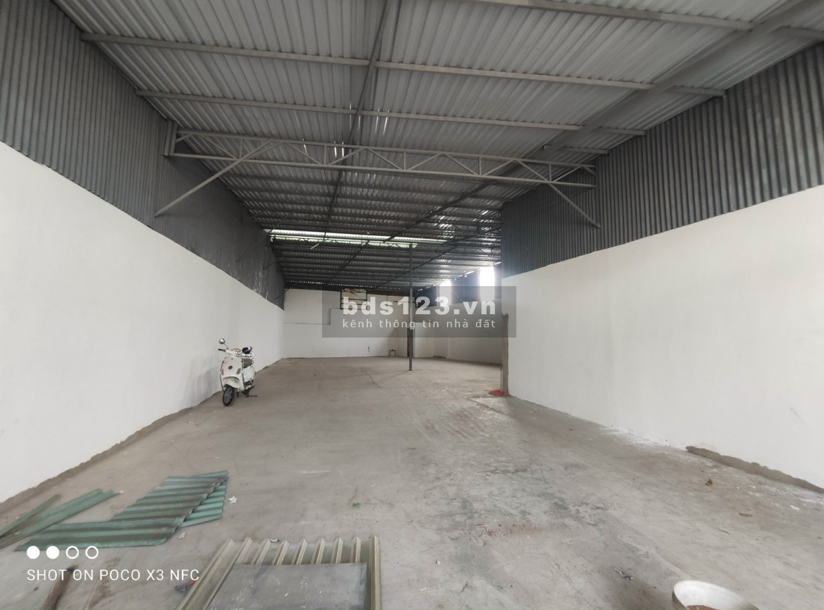Cho thuê kho, mặt bằng kinh doanh diện tích 300m2 Nguyễn Duy Trinh, phường Trường Thạnh, Quận 9