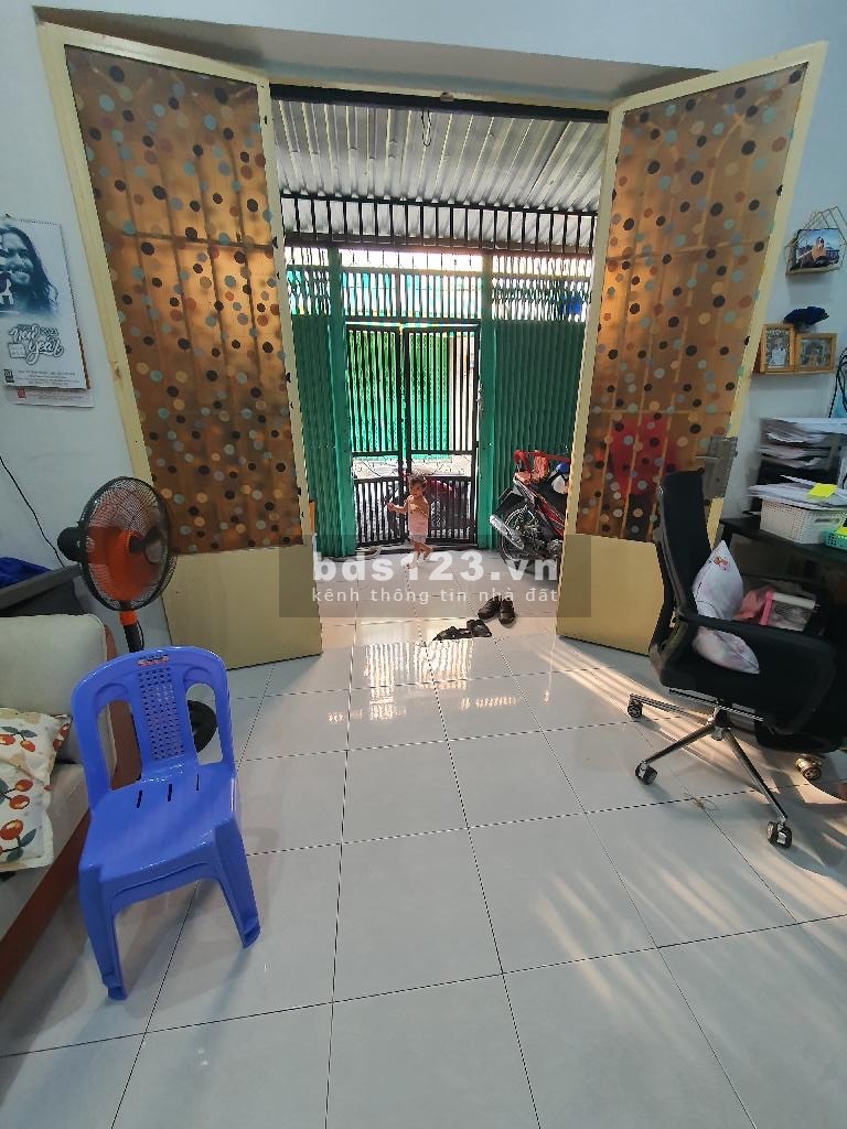 Trung tâm Bình Tân ngay chợ Gò Xoài, 40m2, ba tầng, 3pn, đường xe hơi, nhỉnh 3 tỷ
