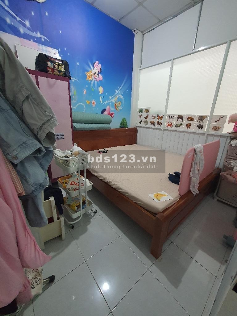 Trung tâm Bình Tân ngay chợ Gò Xoài, 40m2, ba tầng, 3pn, đường xe hơi, nhỉnh 3 tỷ