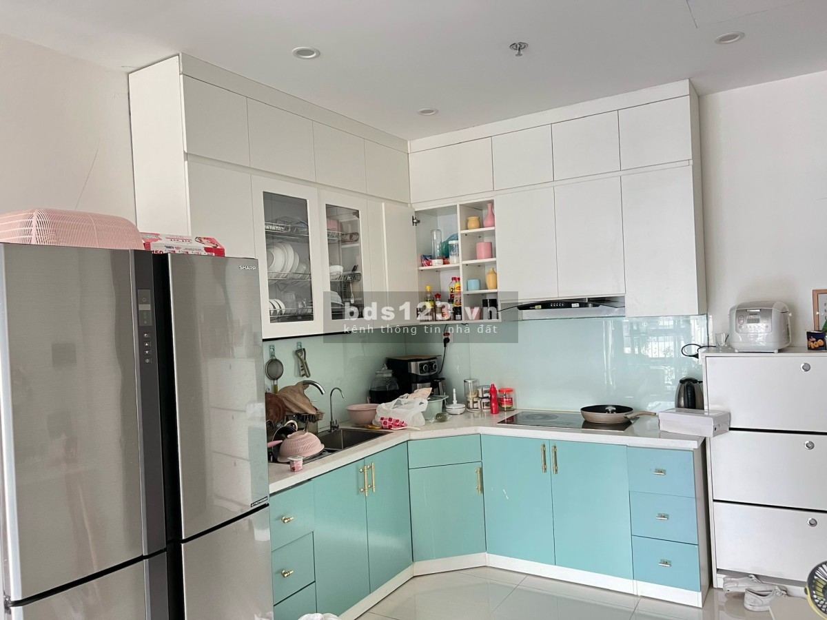 Bán căn hộ 2PN+1 65m hướng Đông Nam 65m 3.4 tỷ bao phí Vinhomes Smart City