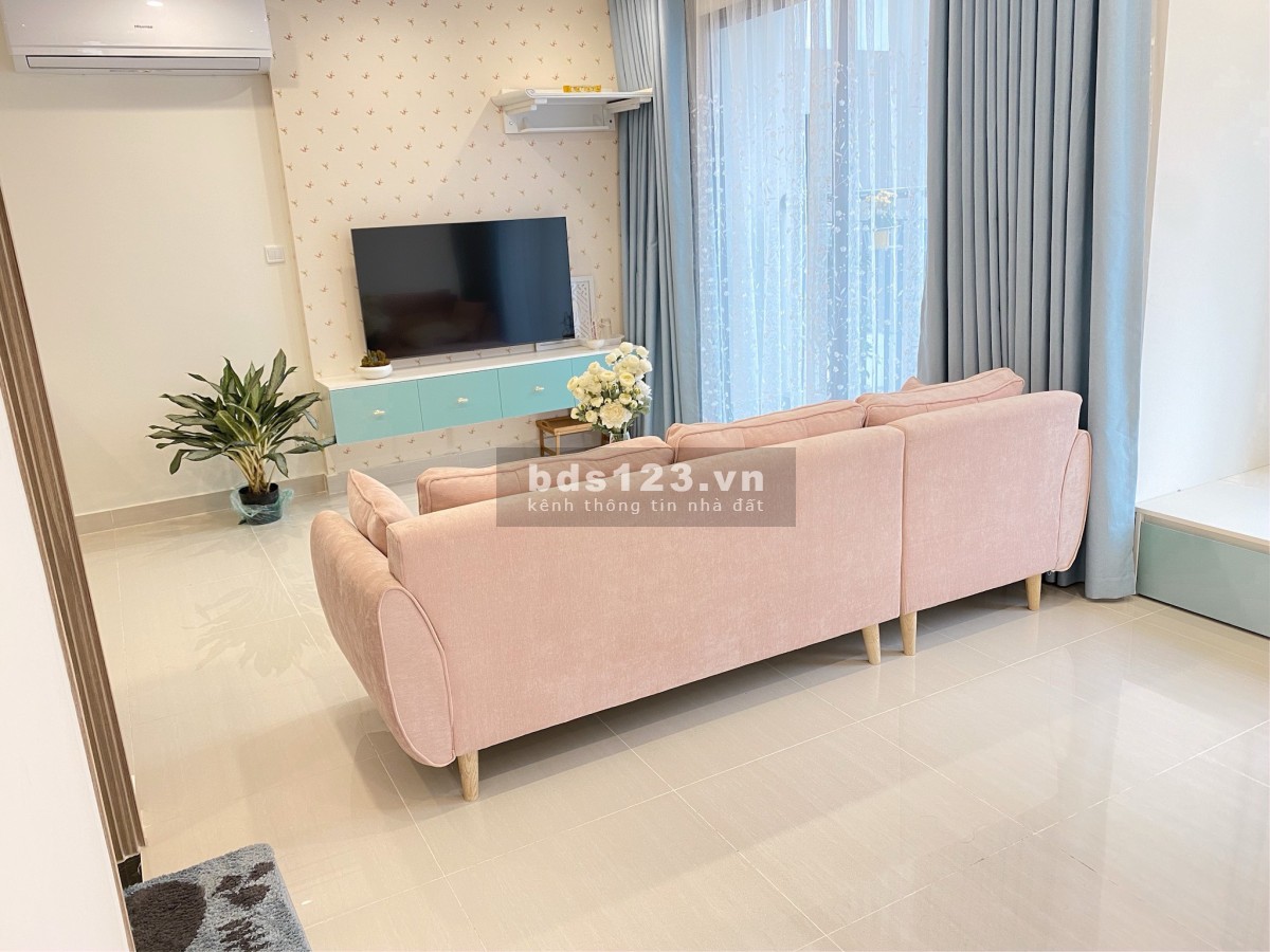 Bán căn hộ 2PN+1 65m hướng Đông Nam 65m 3.4 tỷ bao phí Vinhomes Smart City