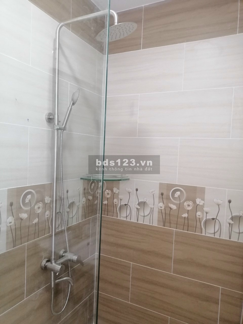 Bán nhà khu đất vàng của quận 1, diện tích sàn 128m2, 11 tỷ 8 còn thương lượng.