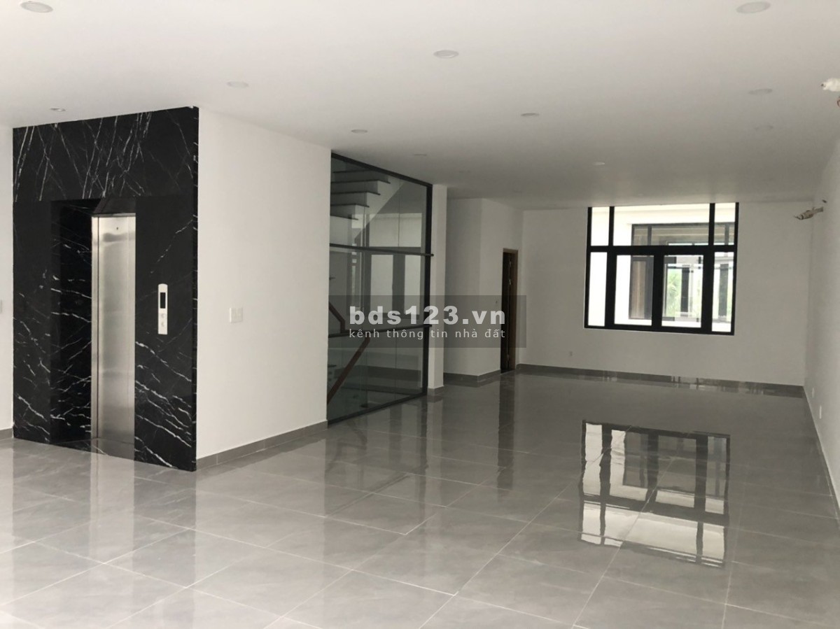 Cho thuê mặt bằng kinh doanh, làm văn phòng Vinhomes Quận 9 chỉ từ 6 triệu