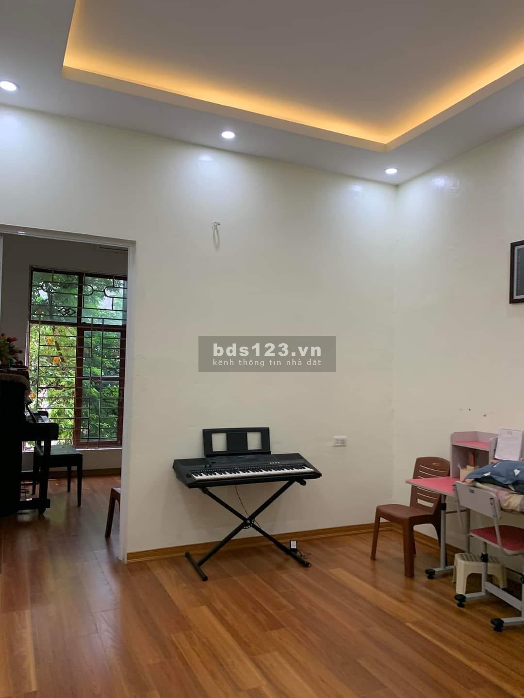 Bán nhà Hồ Tùng Mậu, 50m2, 5 tầng, thang máy, ngõ ô tô tránh, sổ đỏ chính chủ, 9.7 tỷ. LH 0838082222