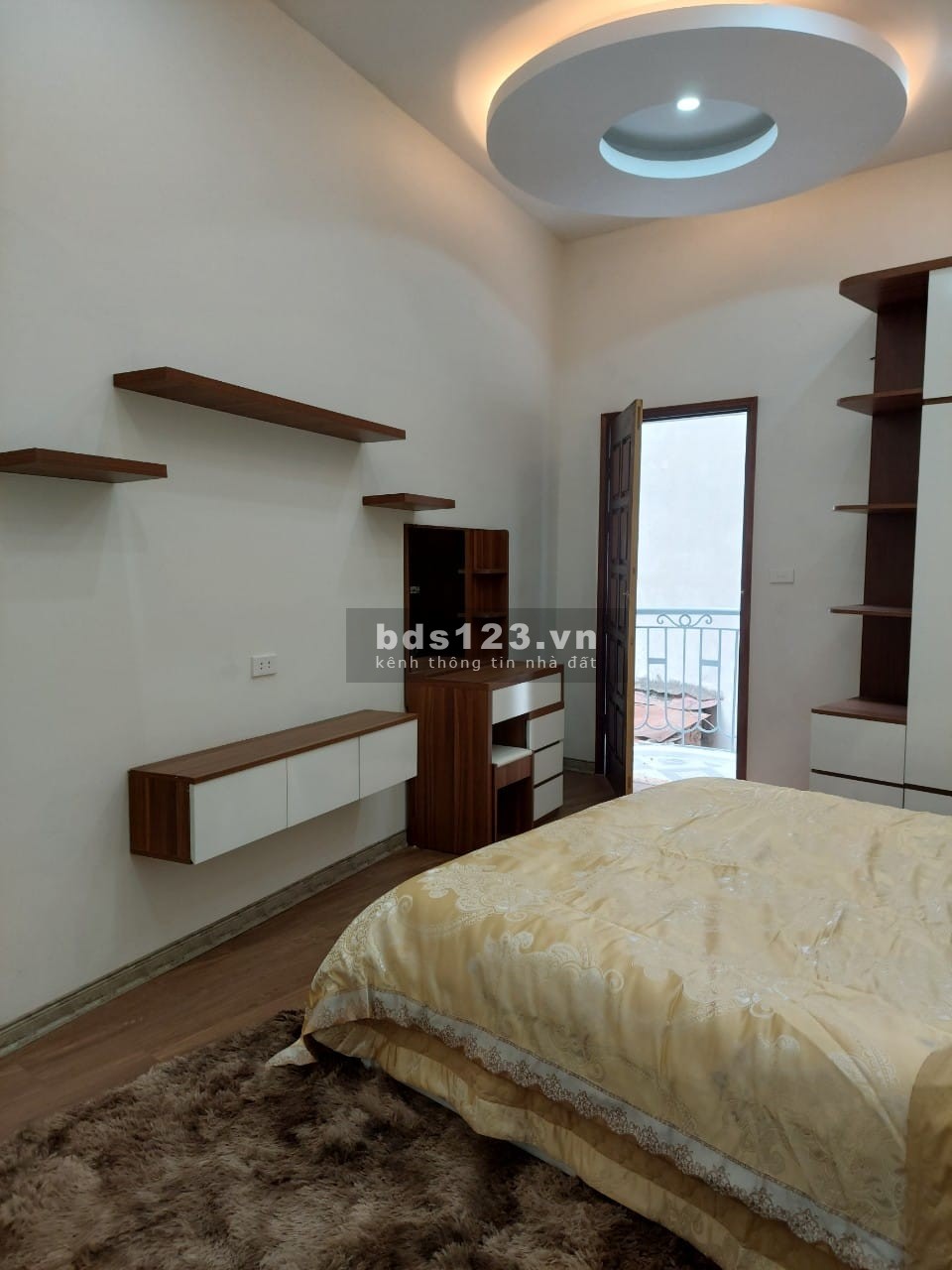 Bán nhà Đội Cấn nhỉnh 5 tỷ 40Mx5T, mặt tiền 5M, trung tâm Ba Đình
