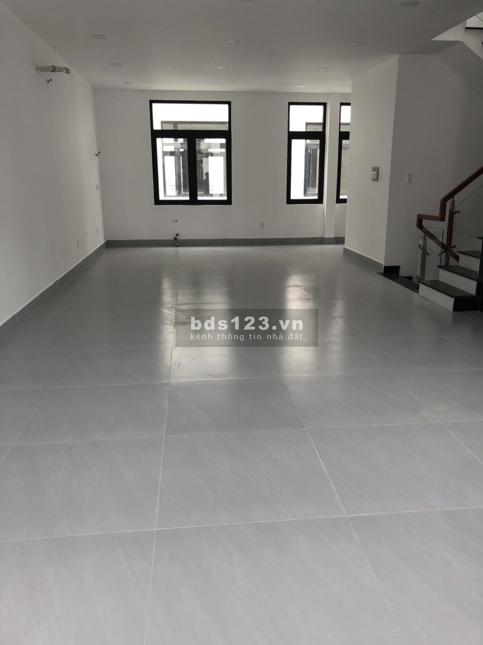 Cho thuê mặt bằng kinh doanh, làm văn phòng Vinhomes Quận 9 chỉ từ 6 triệu