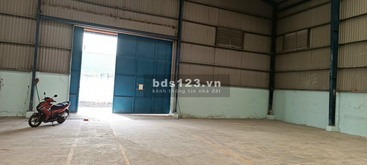 Cho thuê kho xưởng diện tích 1600m2 gần Tỉnh Lộ 10, Đức Hoà Đông, Đức Hoà, Long An