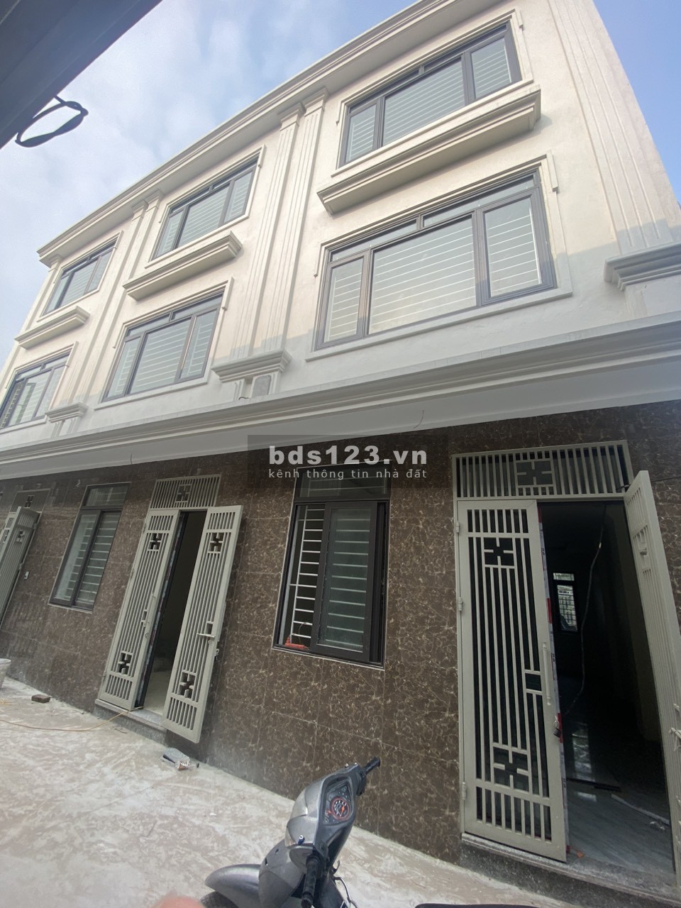 CĐT mở bán 20 căn 45m2 giá chỉ từ 1,76ty - 2.5 tỷ cách KĐT Đô Nghĩa khoảng 3km, dọn về ở ngay