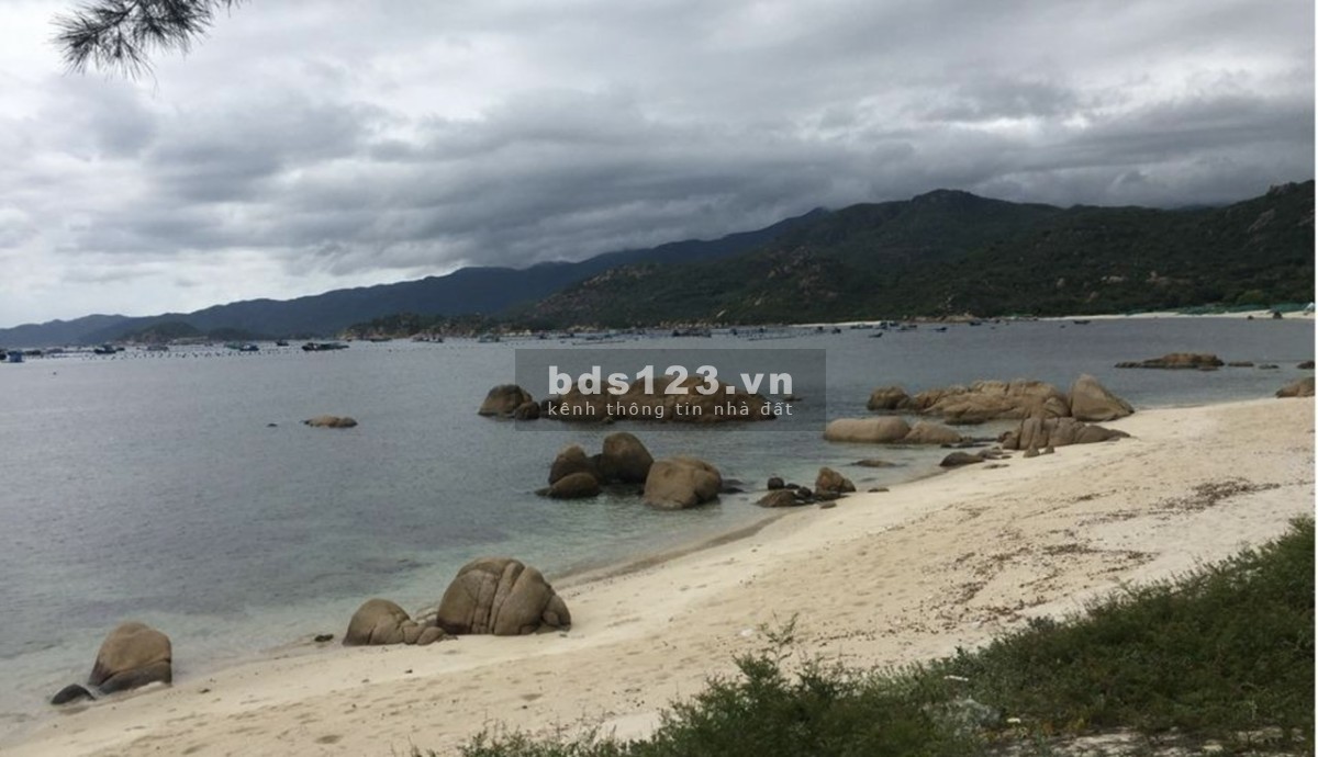 Cần bán 7 BĐS mặt biển Vịnh Cam Ranh siêu đẹp LH 0985506866