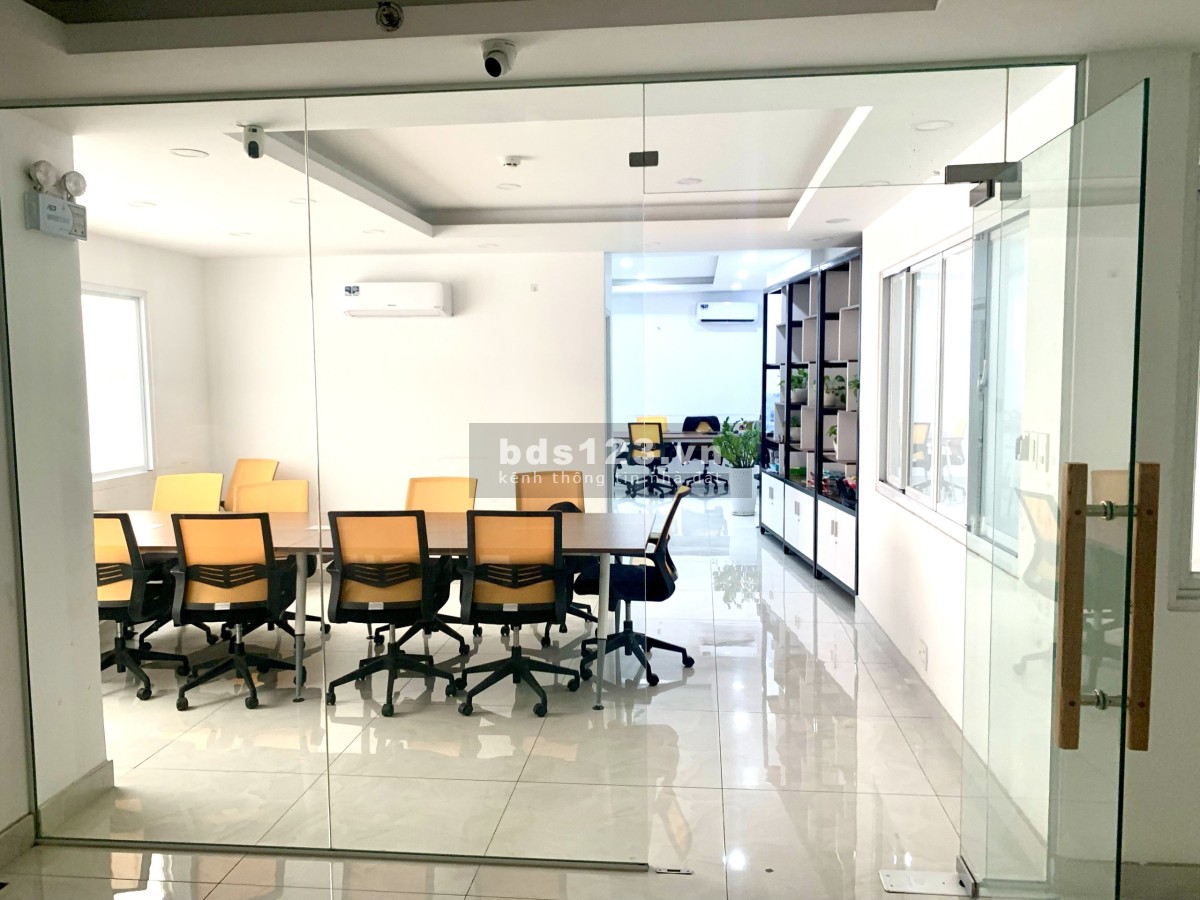 Văn phòng cao cấp vip cho thuê quận 7 - Diện tích 110m2 - 24 triệu