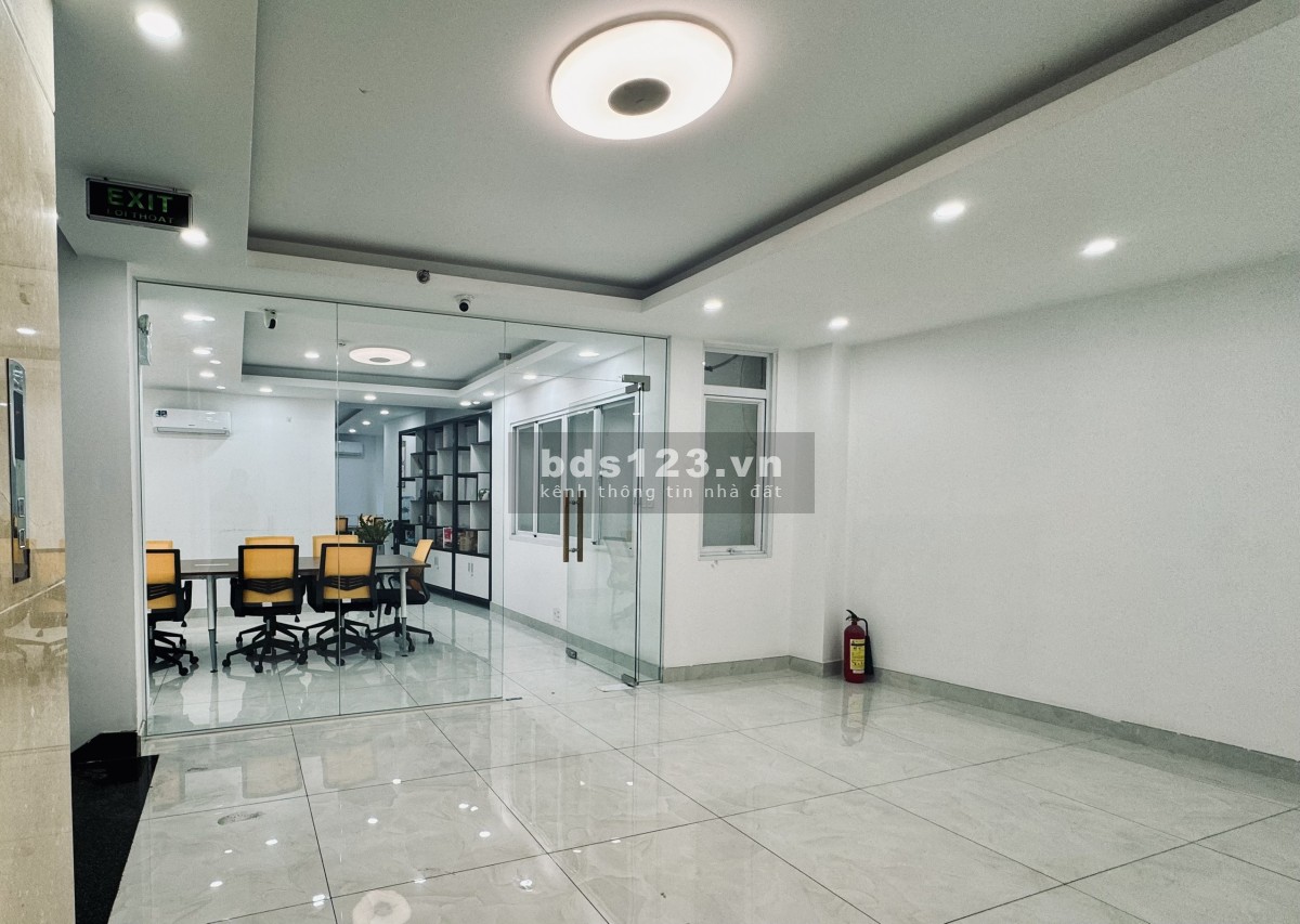 Văn phòng cao cấp vip cho thuê quận 7 - Diện tích 110m2 - 24 triệu