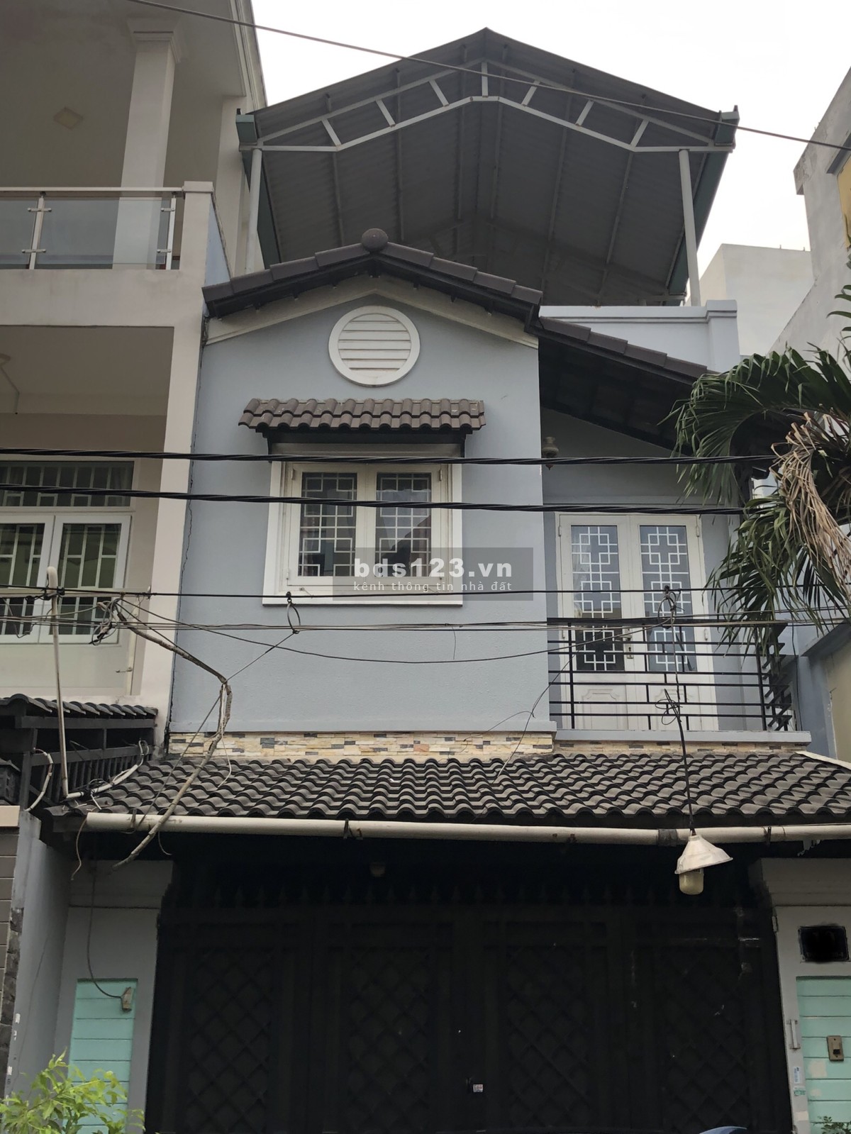 Nhà mặt tiền Tân Phú chỉ có (96.5 triệu/m2). Kết cấu 3 tầng, diện tích 42m2 (Diện tích 13.6 tỷ).