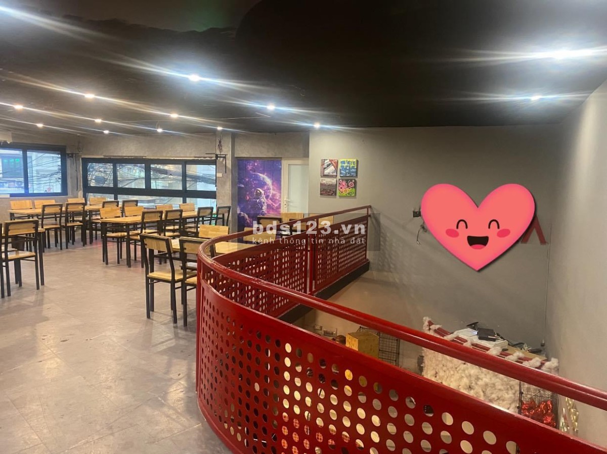 Cho thuê nhà số 2 đê Tô Hoàng gần ngã tư Bạch Mai, Phố Huế tiện làm kinh doanh, nhà hàng.