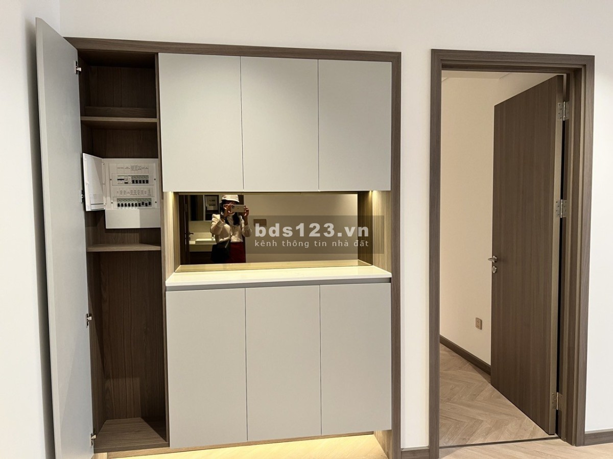Cho thuê căn hộ 3N2WC - DT: 107M2 chung cư cao cấp Han Jardin N01T6, KĐT Tây Hồ Tây - 0917975846