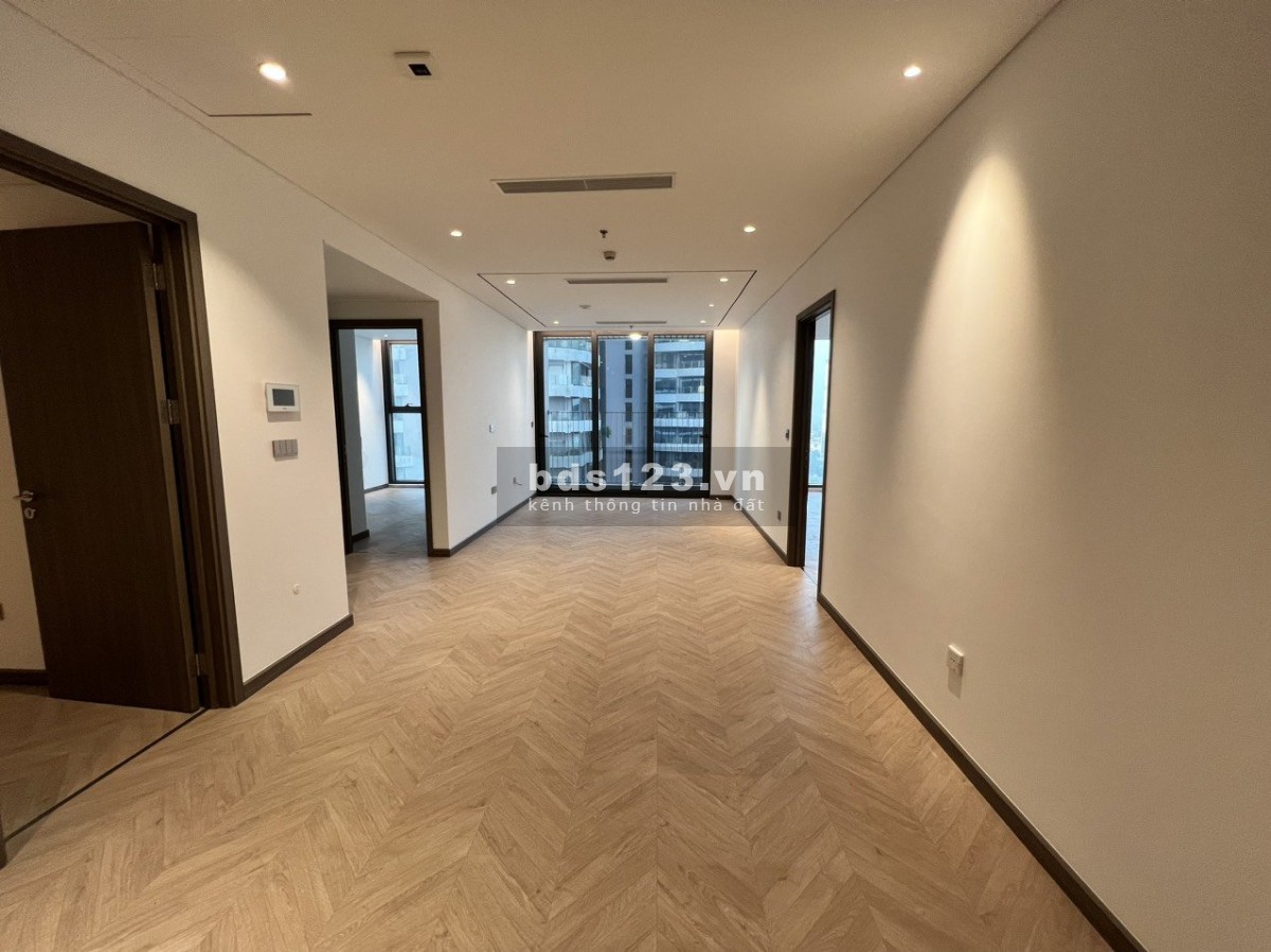 Cho thuê căn hộ 3N2WC - DT: 107M2 chung cư cao cấp Han Jardin N01T6, KĐT Tây Hồ Tây - 0917975846