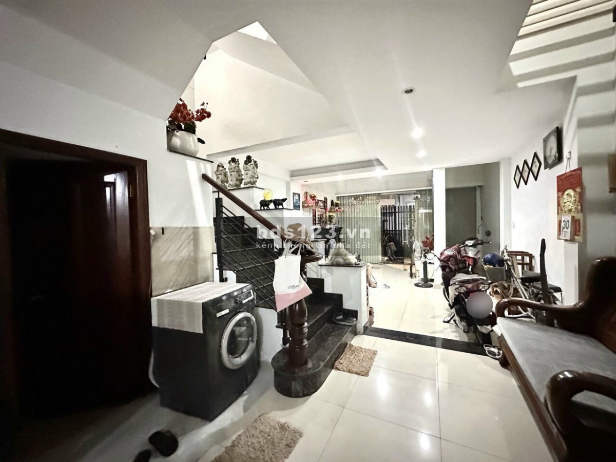 Bán nhà hẻm xe hơi DT 100m2 giá 11tỷ 990 bao gồm 5 tầng 6 phòng ngủ