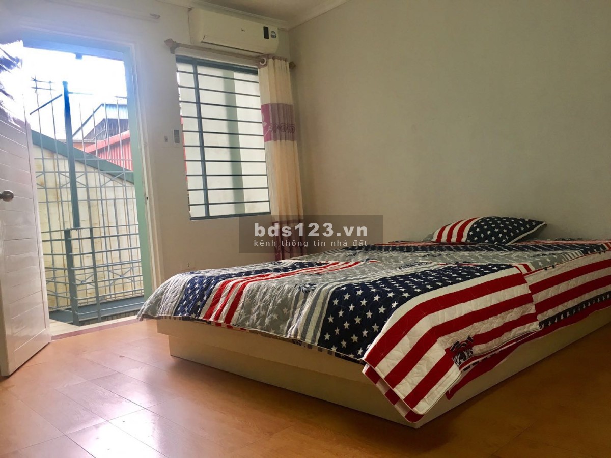 Căn hộ mini 45m2 chia phòng ngủ + phòng khách, có ban công 90 Hoàng Như Tiếp