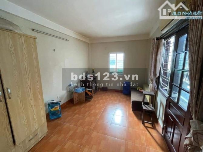 Có nhà cho thuê 3 tầng, 60m2, số điện thoại liên hệ là 0946589512