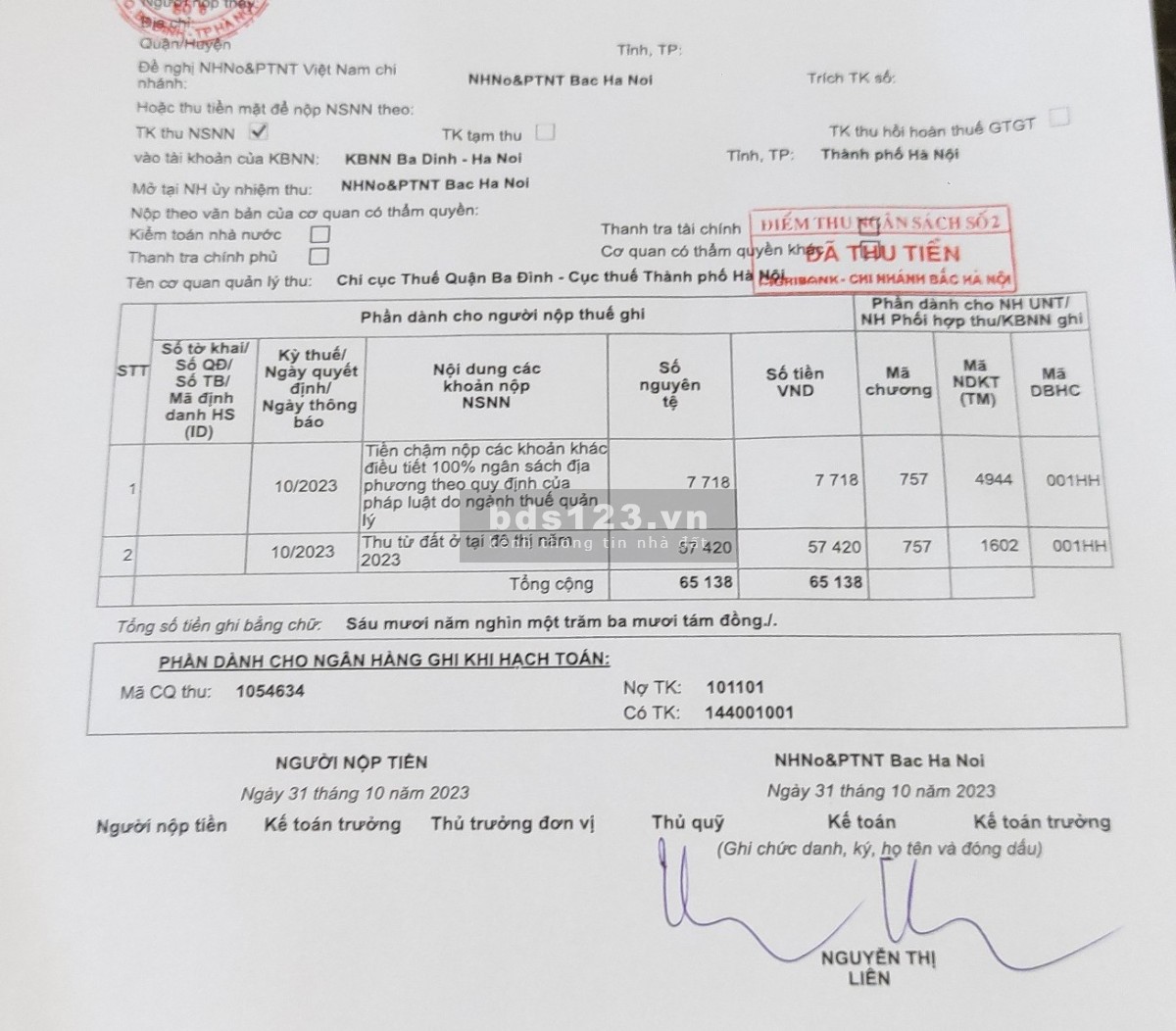 Nhà tập thể 4 tẩng, 5,5MV, đầu hồi thoáng mát