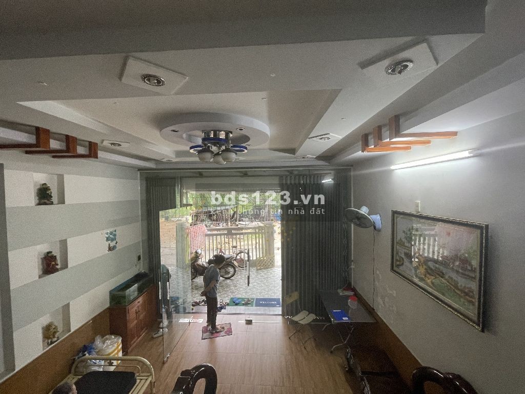 Bán nhà 2 tầng Trần Ngọc Sương, DT 100m2, MT 5m, đường 5,5M, 2.4 tỷ